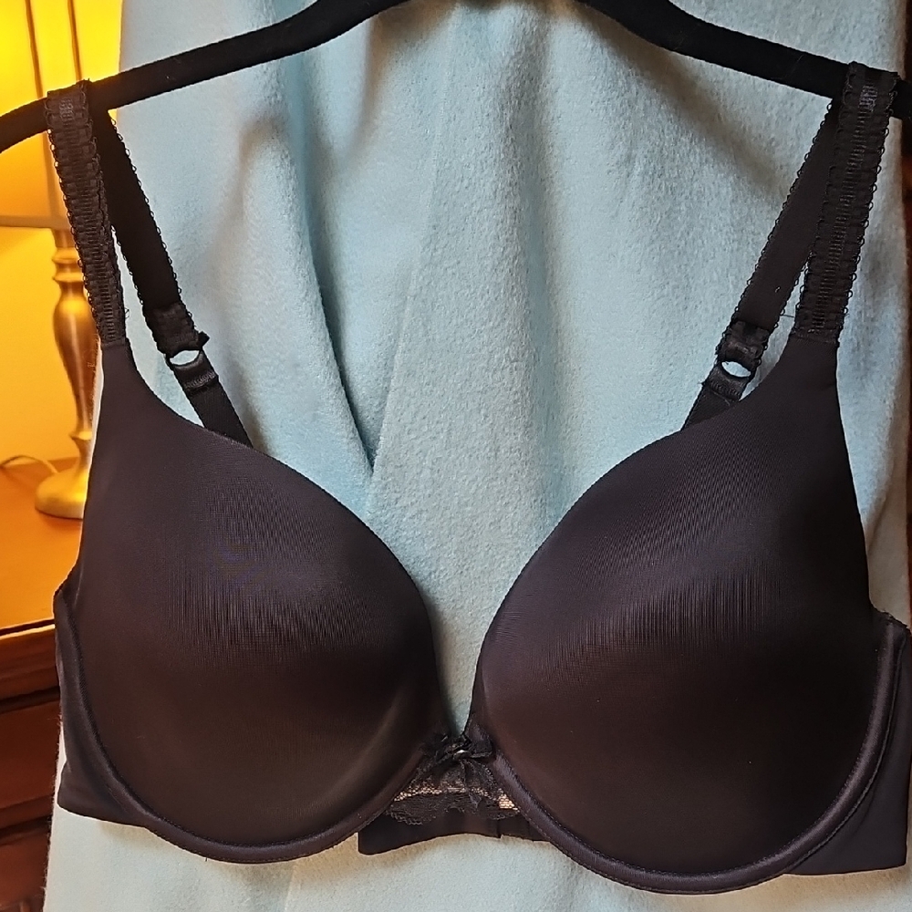 Le Mystere Convertible Contour Bra 38DDD